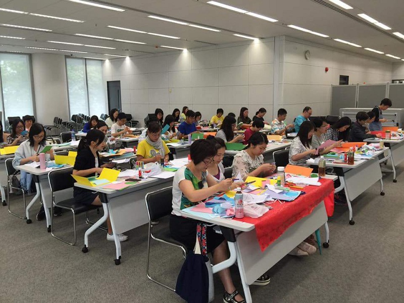 6月9日_學生創意展示方式講座—認識Lapbook與Displayboard製作工作坊.JPG