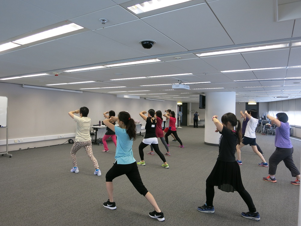 暑期班_於香港教師中心_現代排排舞.JPG